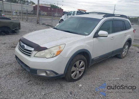 2010 Subaru Outback 2.5I Premium z USA, uszkodzony, nr VIN 4S4BRCCC3A3333777